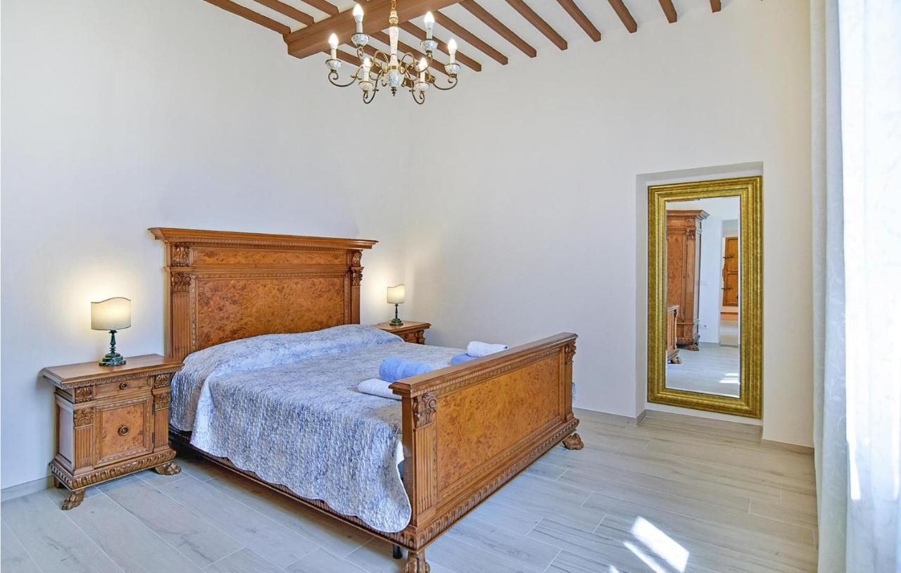 1 Bedroom Gorgeous Apartment In Arezzo Ngoại thất bức ảnh