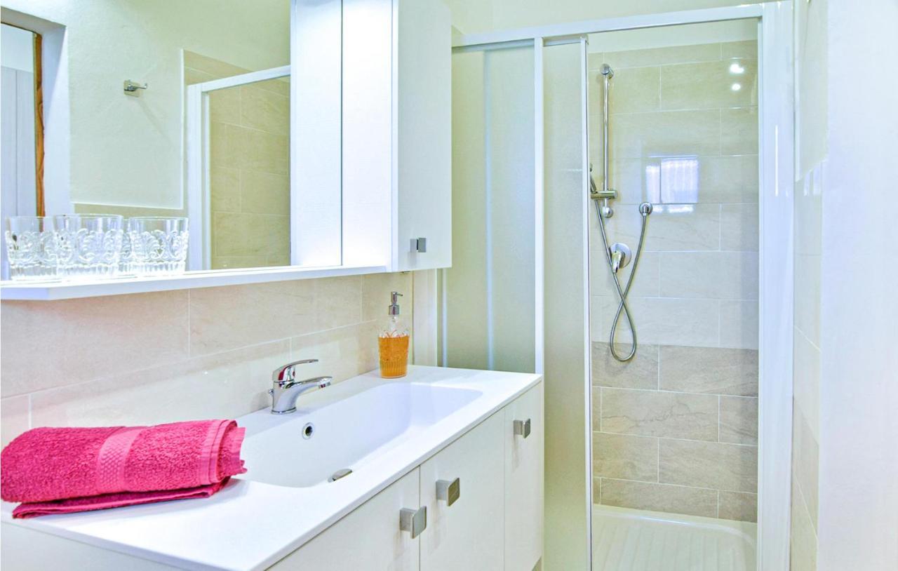 1 Bedroom Gorgeous Apartment In Arezzo Ngoại thất bức ảnh